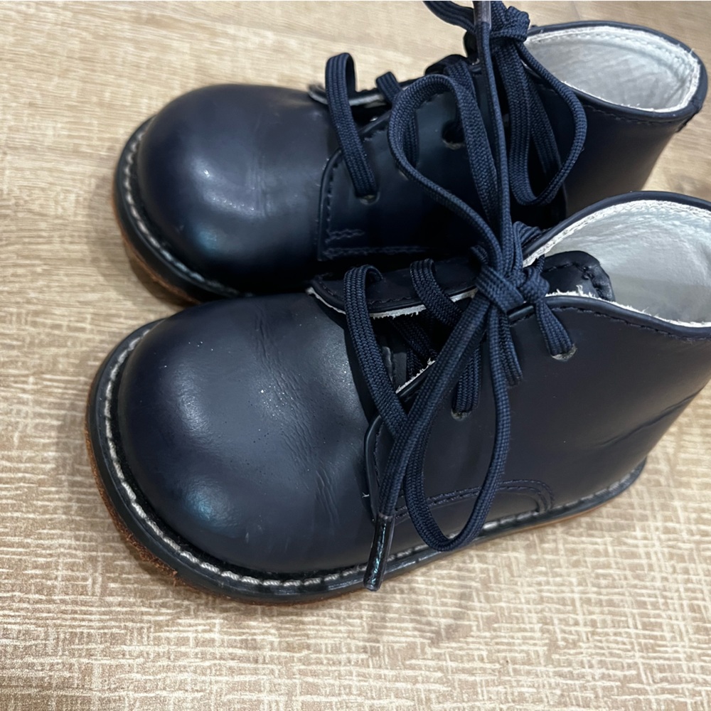 Josmo Navy Walking Shoes - Picture 3 of 3